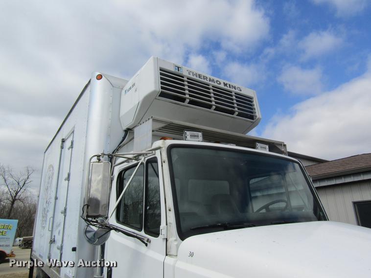 image for item DC4424 2001 Freightliner FL60 refrigerated van truck