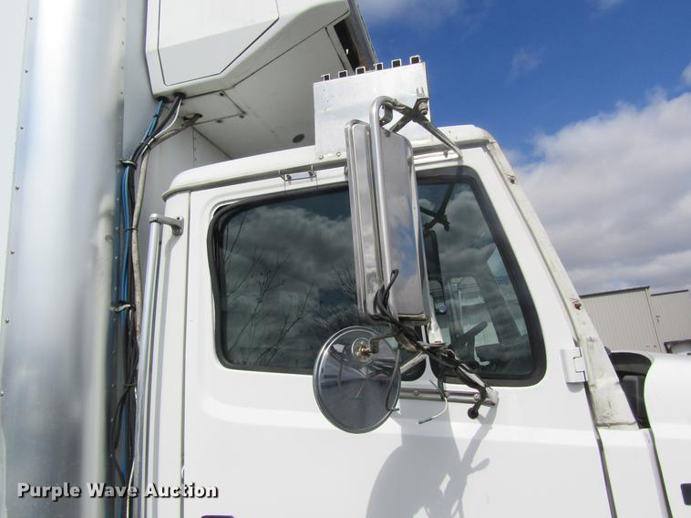 image for item DC4424 2001 Freightliner FL60 refrigerated van truck