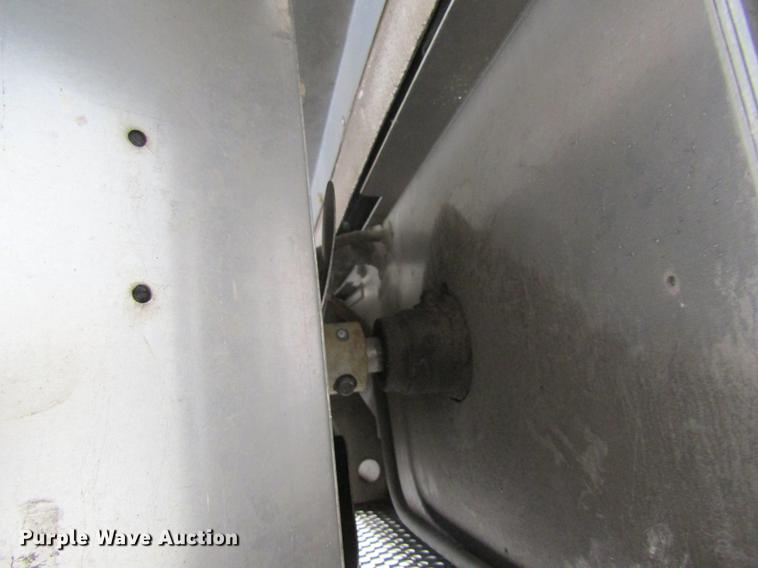 image for item DC4424 2001 Freightliner FL60 refrigerated van truck