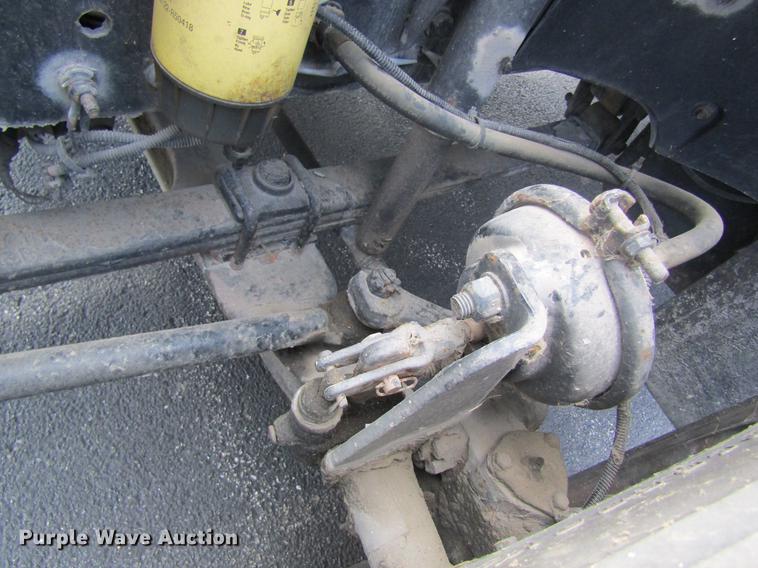 image for item DC4424 2001 Freightliner FL60 refrigerated van truck