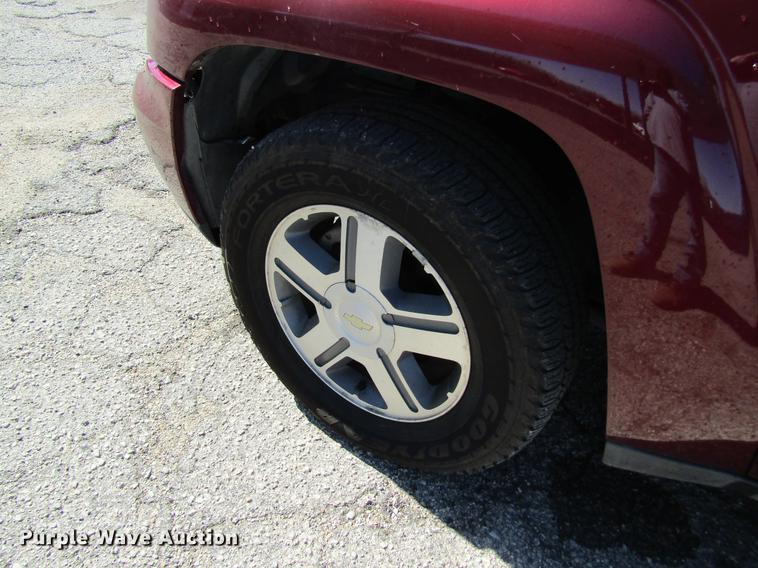image for item DC4449 2005 Chevrolet TrailBlazer SUV