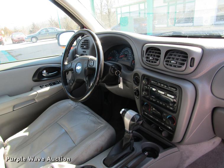 image for item DC4449 2005 Chevrolet TrailBlazer SUV