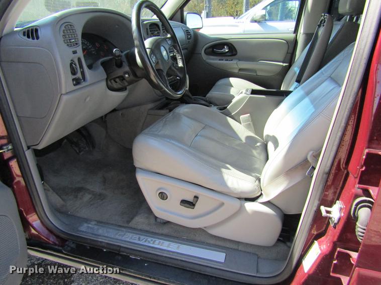 image for item DC4449 2005 Chevrolet TrailBlazer SUV