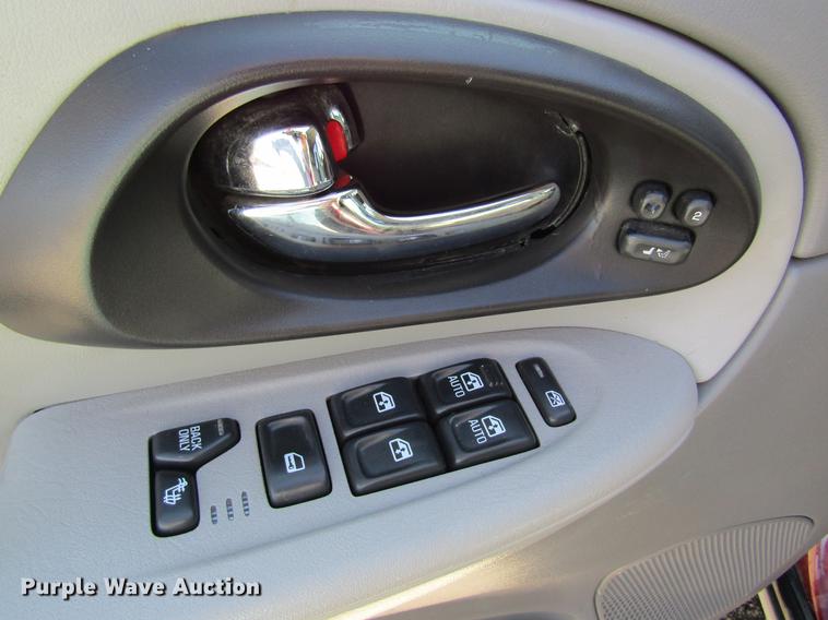 image for item DC4449 2005 Chevrolet TrailBlazer SUV