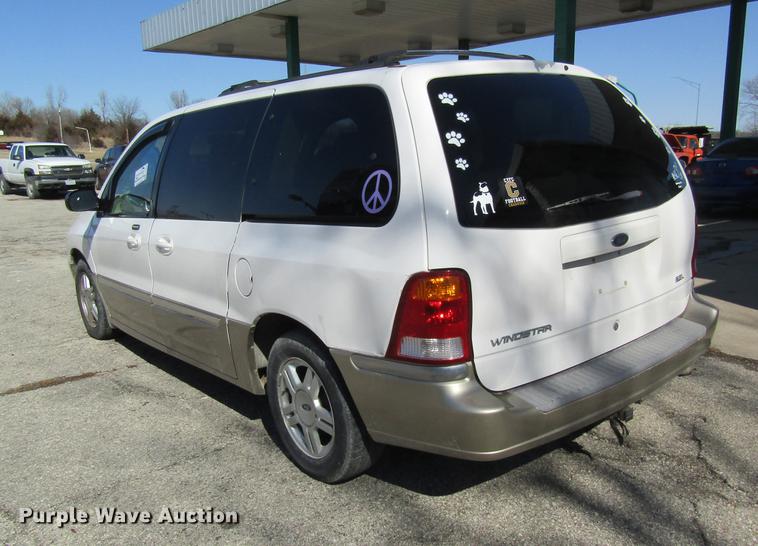 image for item DC4450 2001 Ford Windstar van