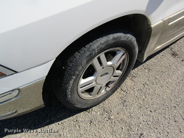 image for item DC4450 2001 Ford Windstar van