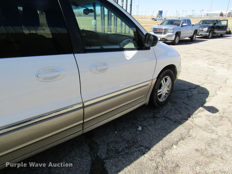 image for item DC4450 2001 Ford Windstar van