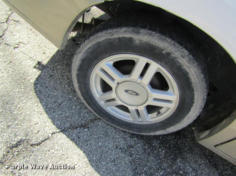 image for item DC4450 2001 Ford Windstar van