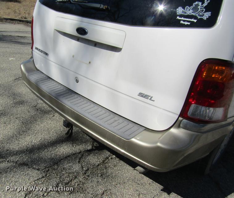 image for item DC4450 2001 Ford Windstar van