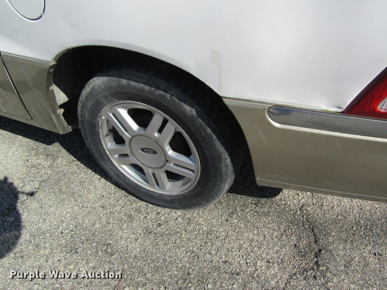 image for item DC4450 2001 Ford Windstar van