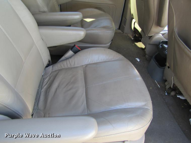 image for item DC4450 2001 Ford Windstar van