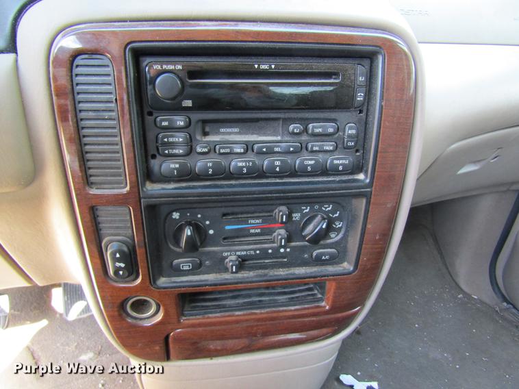 image for item DC4450 2001 Ford Windstar van