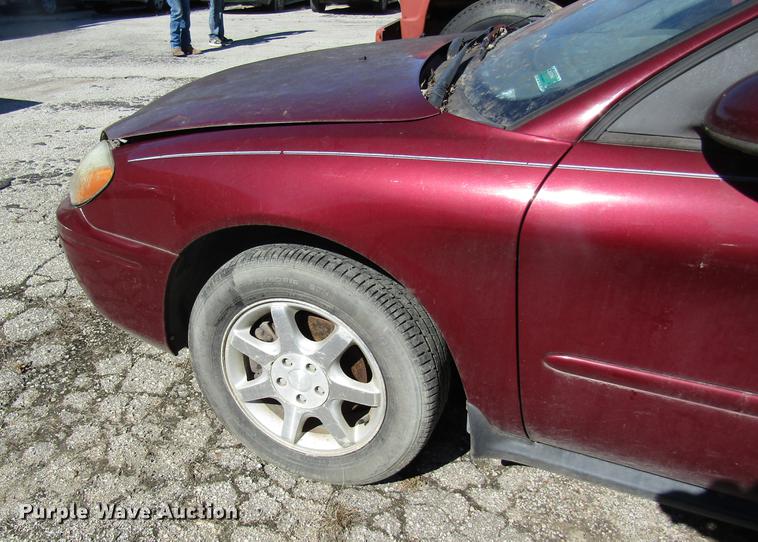 image for item DC4451 2006 Ford Taurus