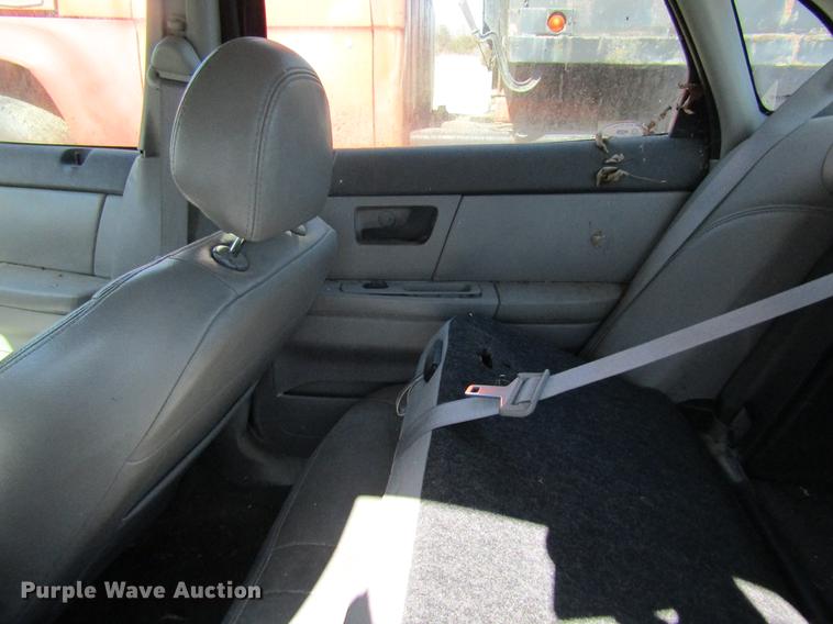 image for item DC4451 2006 Ford Taurus