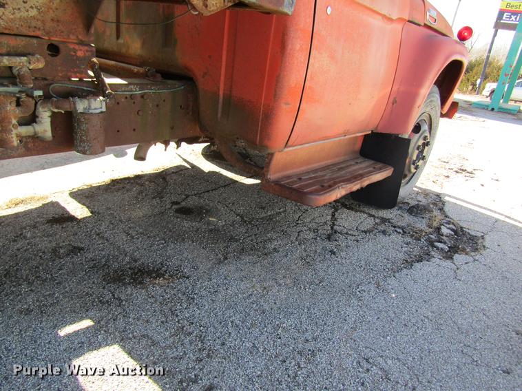 image for item DC4452 1965 Ford dump truck