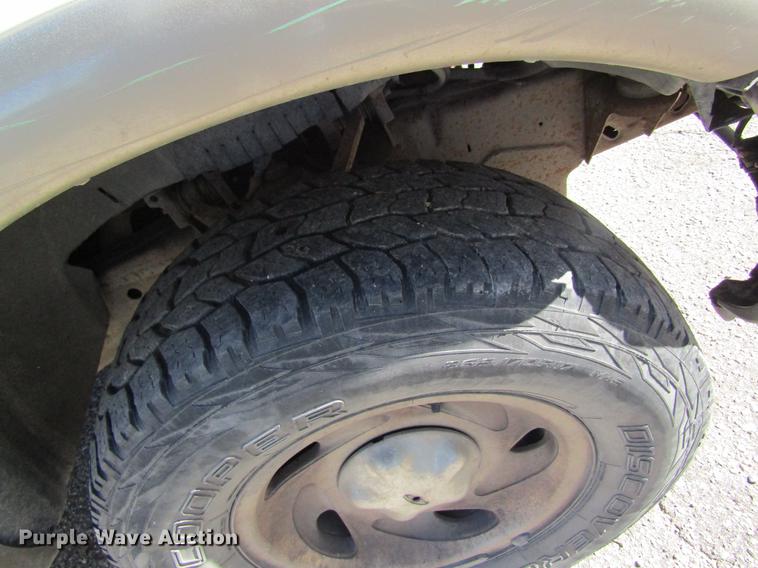 image for item DC4453 2001 Ford F150 SuperCab pickup truck