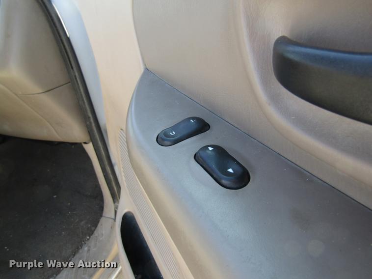 image for item DC4453 2001 Ford F150 SuperCab pickup truck