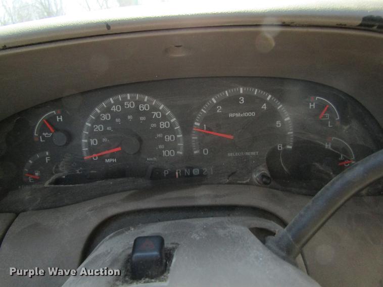 image for item DC4453 2001 Ford F150 SuperCab pickup truck