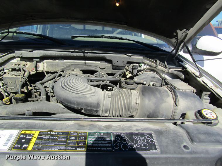 image for item DC4453 2001 Ford F150 SuperCab pickup truck