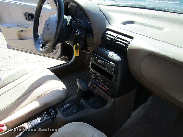 image for item DC4454 1996 Saturn SL