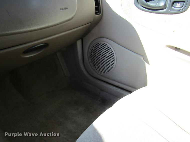 image for item DC4454 1996 Saturn SL