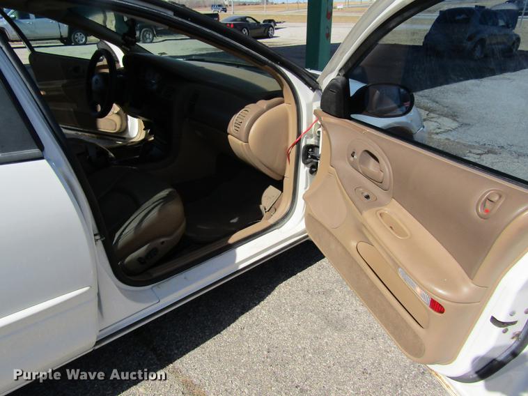 image for item DC4459 2000 Dodge Intrepid