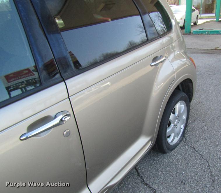 image for item DC4460 2004 Chrysler PT Cruiser