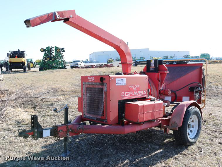 image for item DC7685 1997 Gravely Pro Chip 395 wood chipper