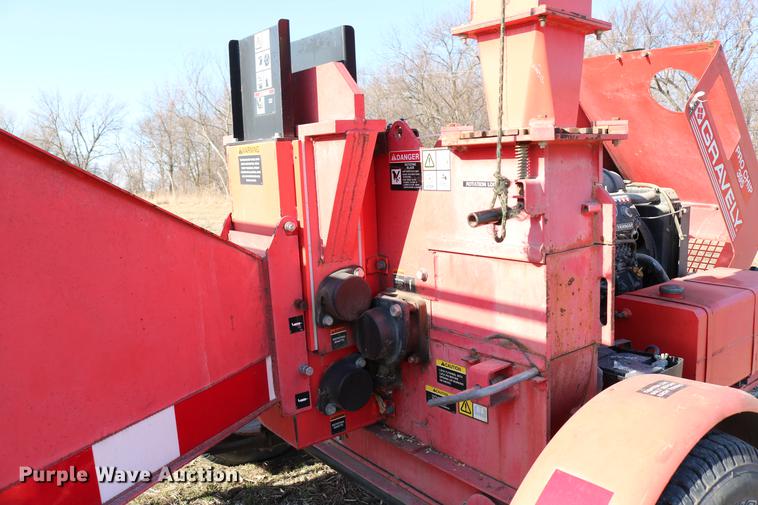 image for item DC7685 1997 Gravely Pro Chip 395 wood chipper