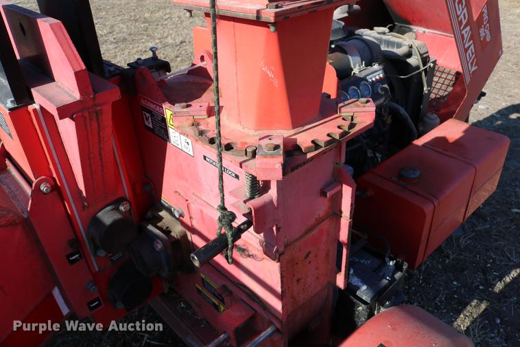 image for item DC7685 1997 Gravely Pro Chip 395 wood chipper