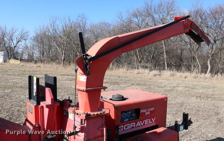 image for item DC7685 1997 Gravely Pro Chip 395 wood chipper