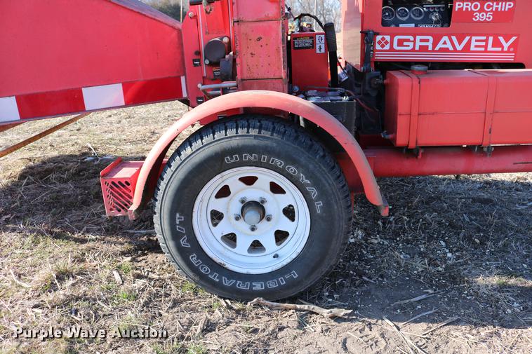 image for item DC7685 1997 Gravely Pro Chip 395 wood chipper