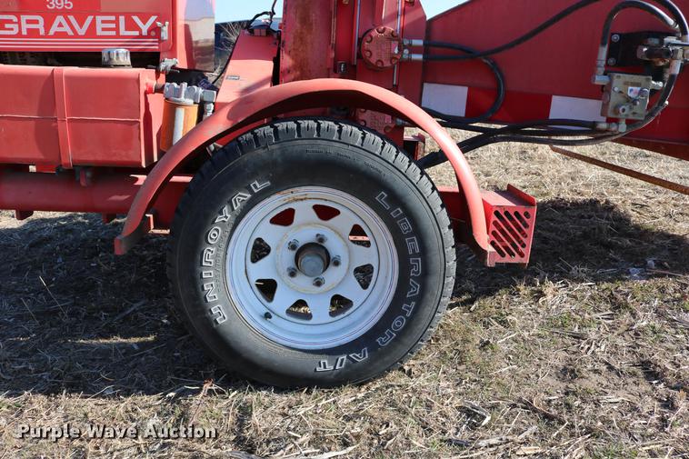 image for item DC7685 1997 Gravely Pro Chip 395 wood chipper