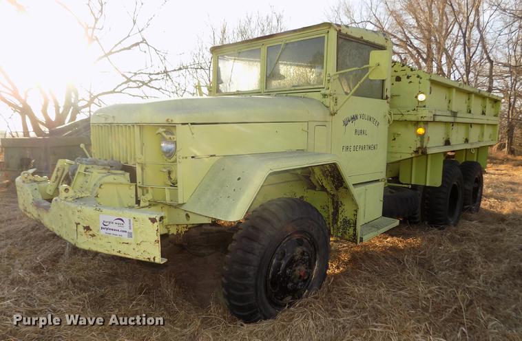 image for item DD2850 1957 Reo M35 tank truck