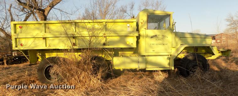 image for item DD2850 1957 Reo M35 tank truck