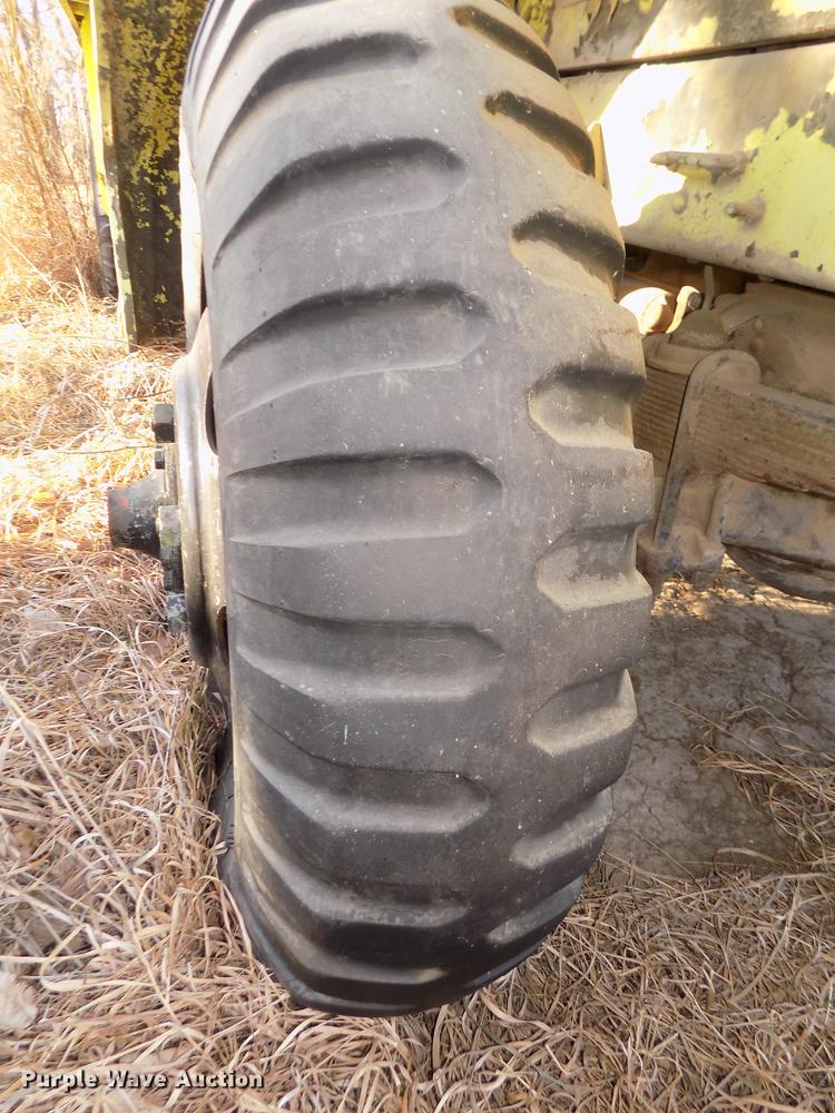 image for item DD2850 1957 Reo M35 tank truck