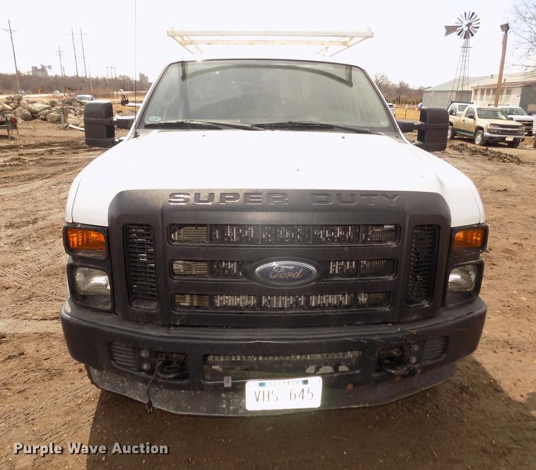 image for item DD2869 2008 Ford F250 Super Duty XL Crew Cab pickup truck