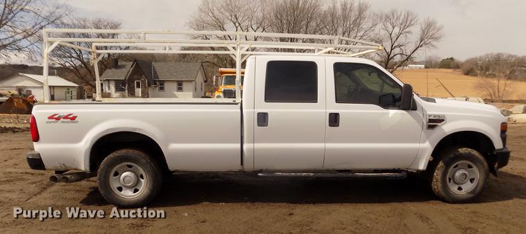 image for item DD2869 2008 Ford F250 Super Duty XL Crew Cab pickup truck