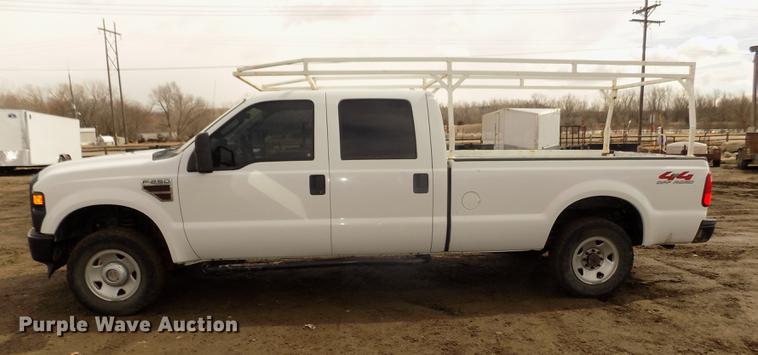 image for item DD2869 2008 Ford F250 Super Duty XL Crew Cab pickup truck