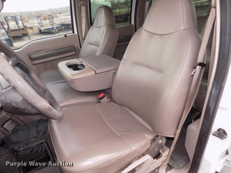 image for item DD2869 2008 Ford F250 Super Duty XL Crew Cab pickup truck