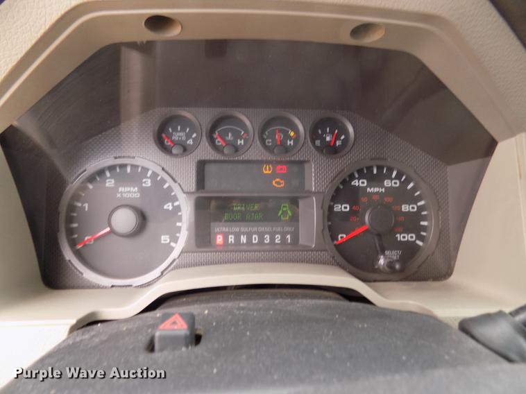 image for item DD2869 2008 Ford F250 Super Duty XL Crew Cab pickup truck