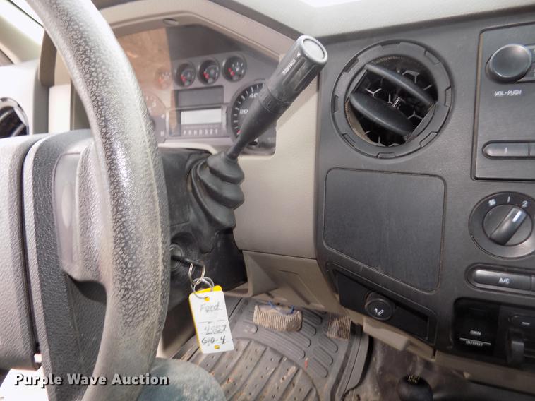 image for item DD2869 2008 Ford F250 Super Duty XL Crew Cab pickup truck