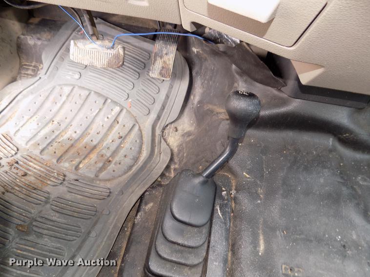 image for item DD2869 2008 Ford F250 Super Duty XL Crew Cab pickup truck