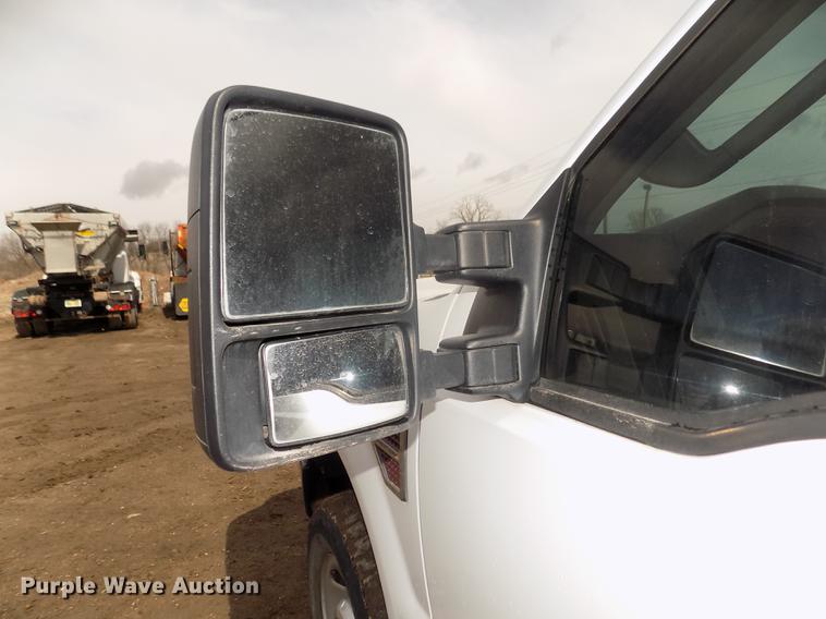 image for item DD2869 2008 Ford F250 Super Duty XL Crew Cab pickup truck