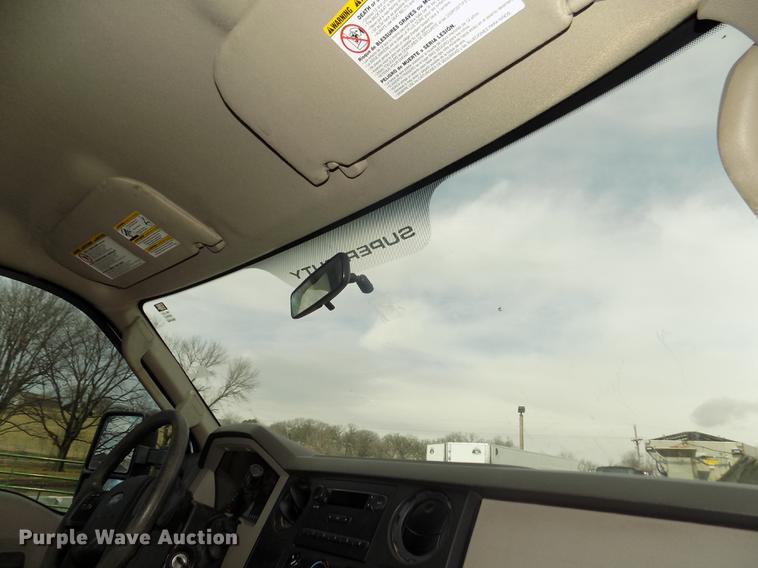 image for item DD2869 2008 Ford F250 Super Duty XL Crew Cab pickup truck