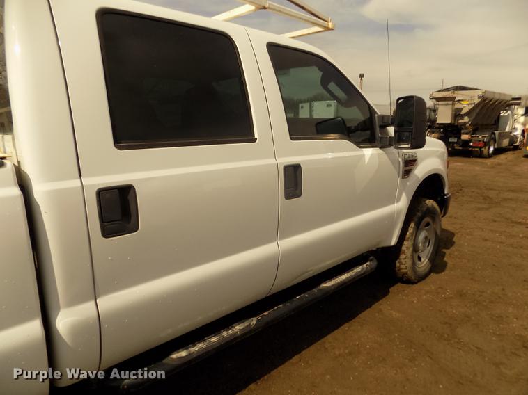 image for item DD2869 2008 Ford F250 Super Duty XL Crew Cab pickup truck