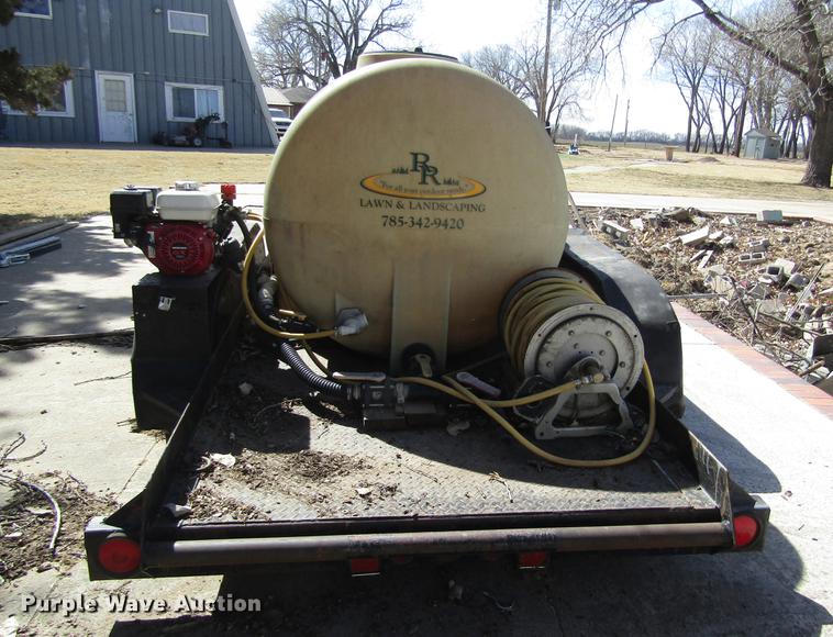 image for item DD8733 2001 Superior tank trailer