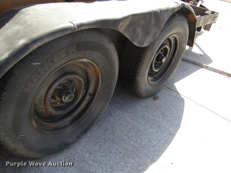 image for item DD8733 2001 Superior tank trailer