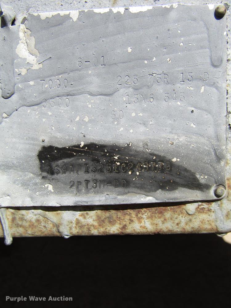 image for item DD8733 2001 Superior tank trailer