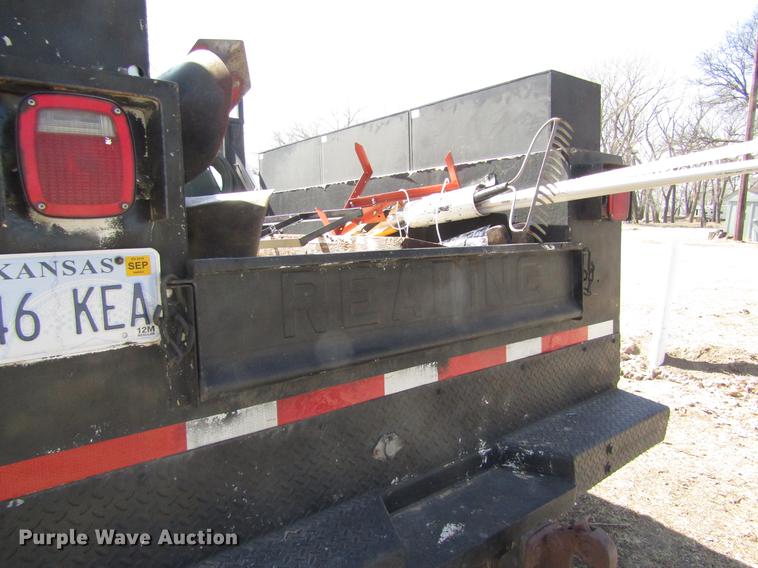 image for item DD8734 1999 Ford F250 Super Duty utility bed pickup truck